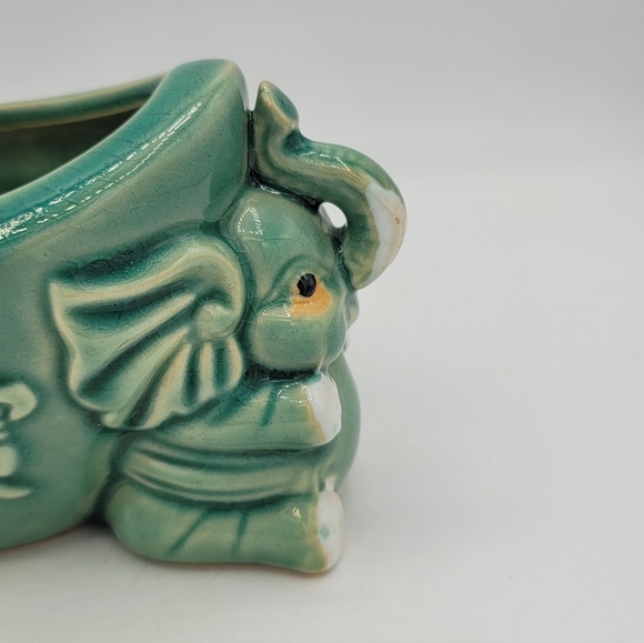 Green Elephant Feng Shui Prosperity Planter Celadon Glazed Vintage Ceramic - Picture 3 of 16